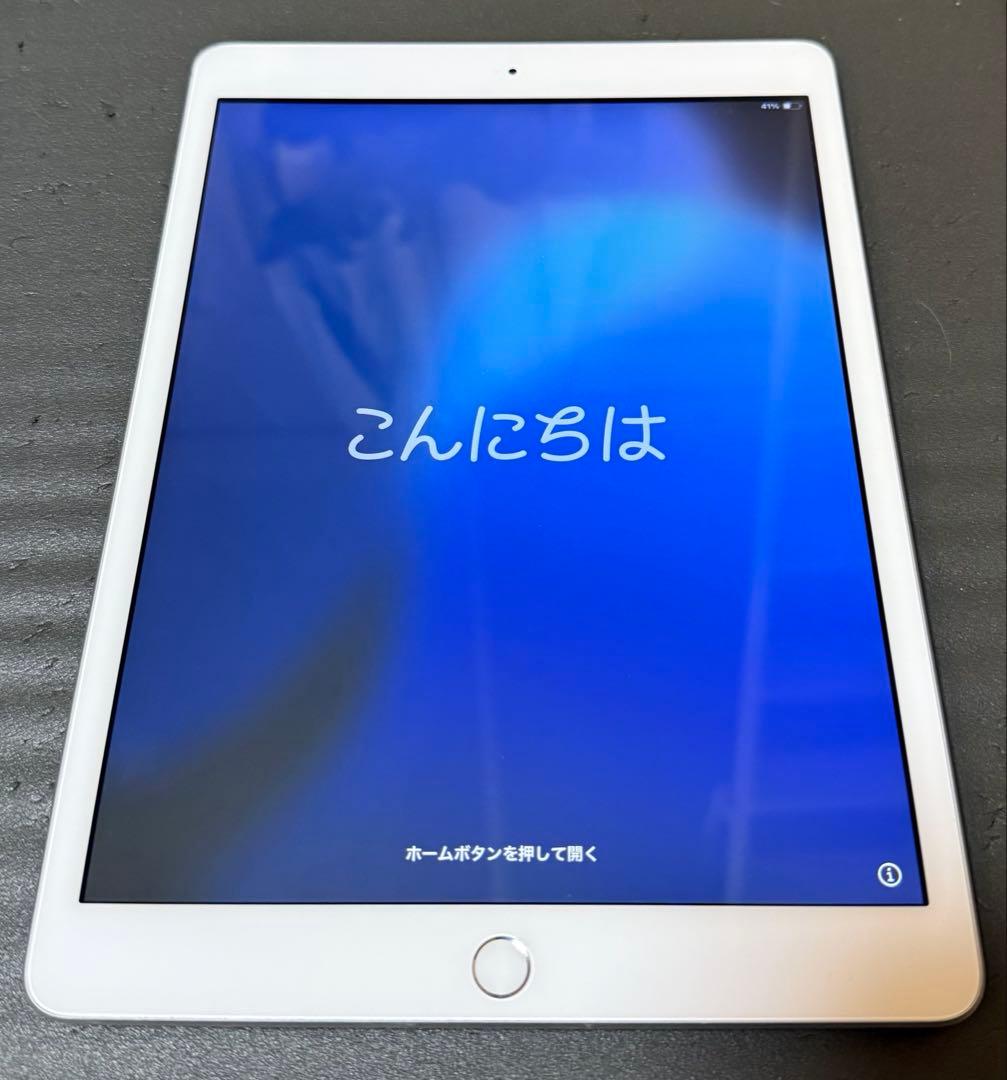 【美品】　Apple iPad 第7世代　シルバー 本体
