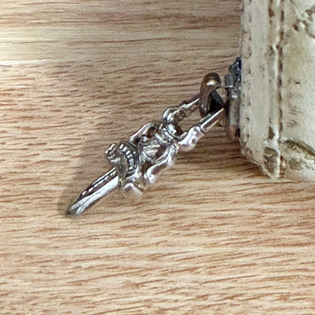 クロムハーツ セメタリー クロスパッチ 長財布 ホワイト