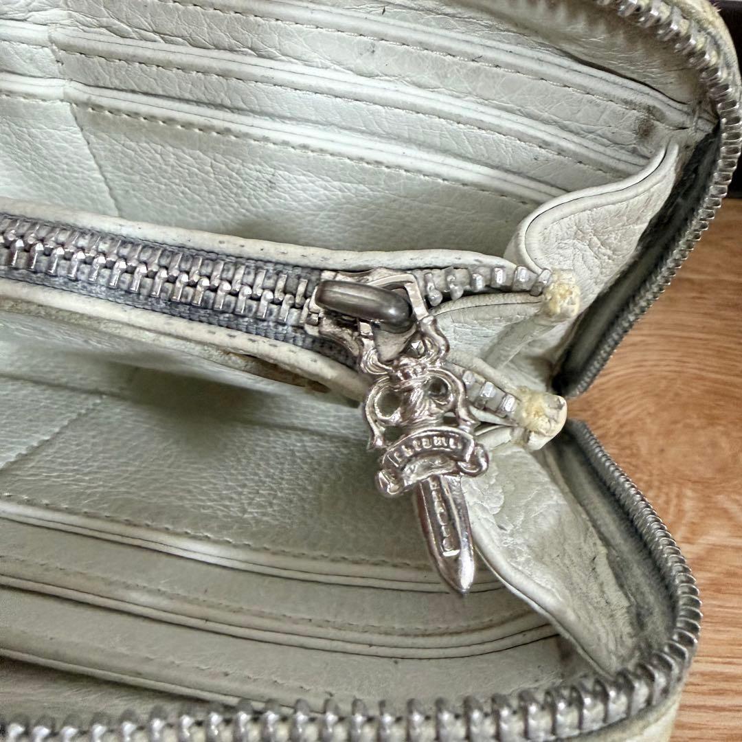 クロムハーツ セメタリー クロスパッチ 長財布 ホワイト