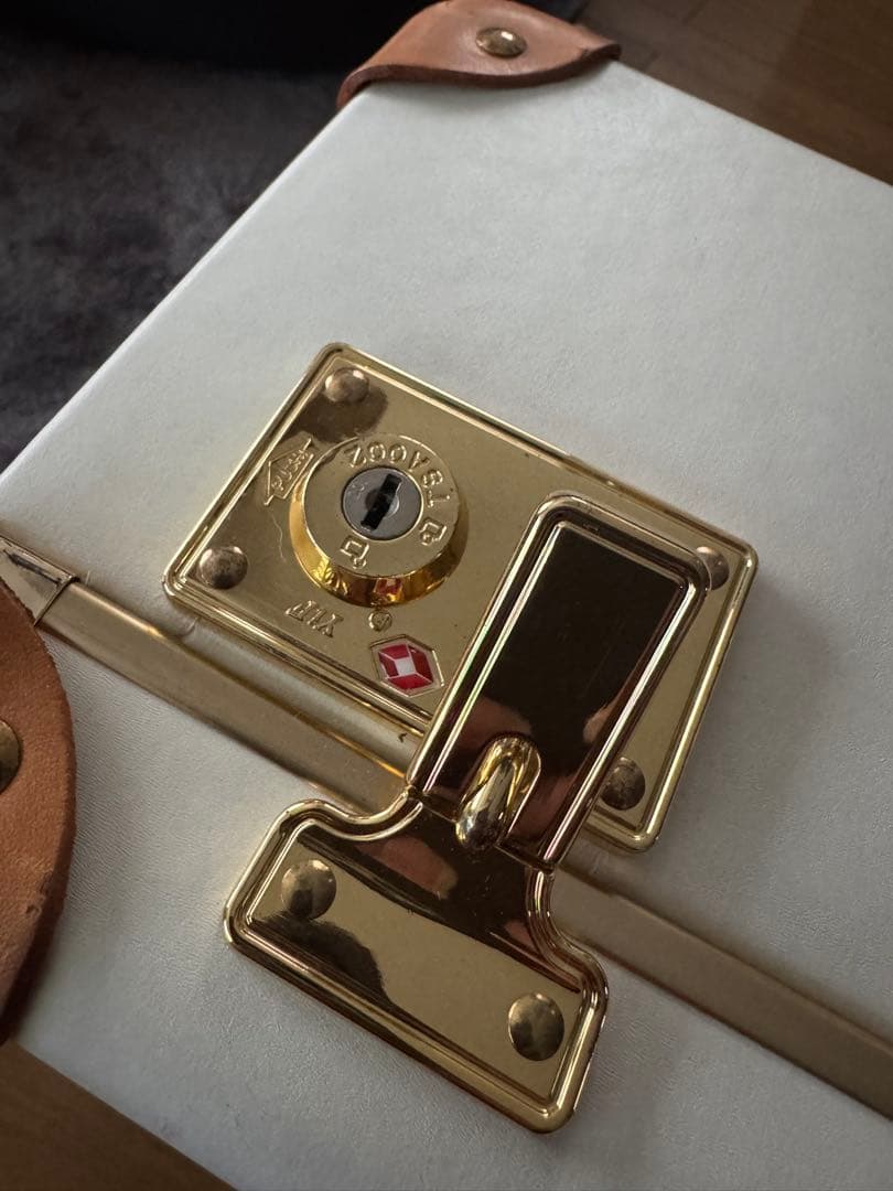 スーツケース　キャリーケース　トランク風　可愛い　オシャレ