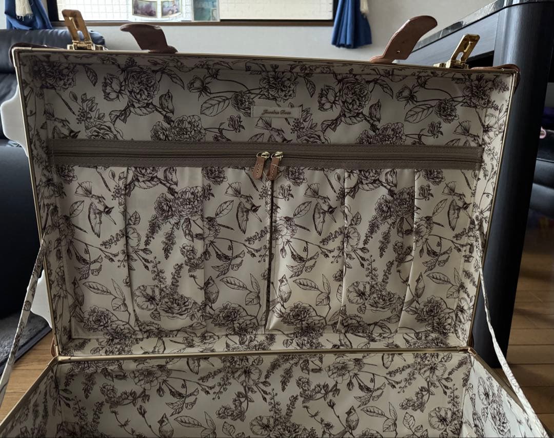 スーツケース　キャリーケース　トランク風　可愛い　オシャレ