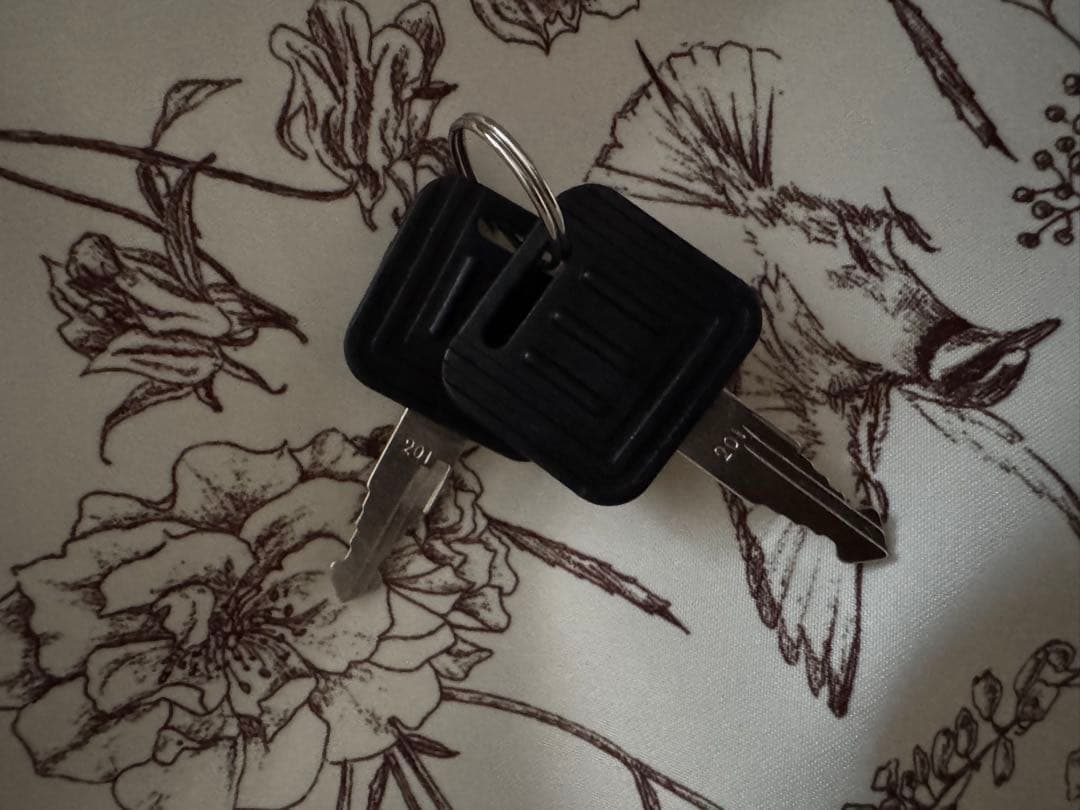 スーツケース　キャリーケース　トランク風　可愛い　オシャレ