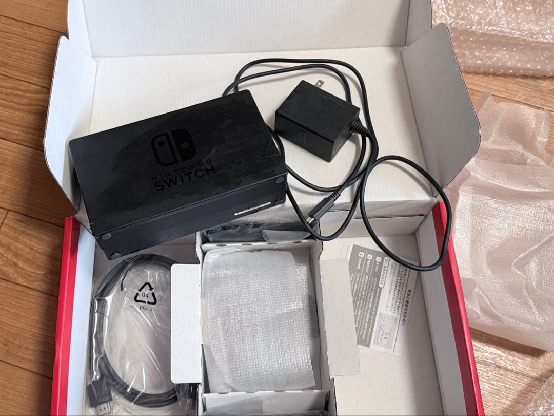 ニンテンドースイッチ ネオングリーン レッド