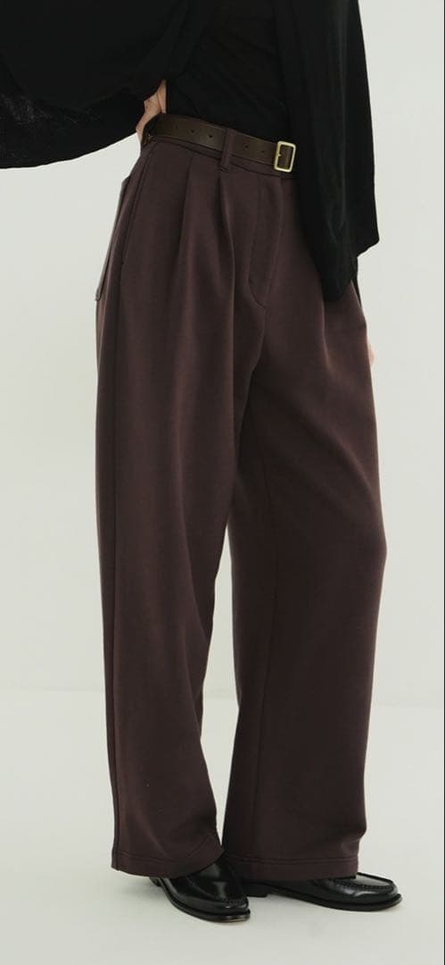 新品未使用♪クラネTWO TUCK SWEAT PANTS