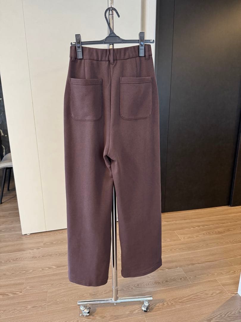 新品未使用♪クラネTWO TUCK SWEAT PANTS