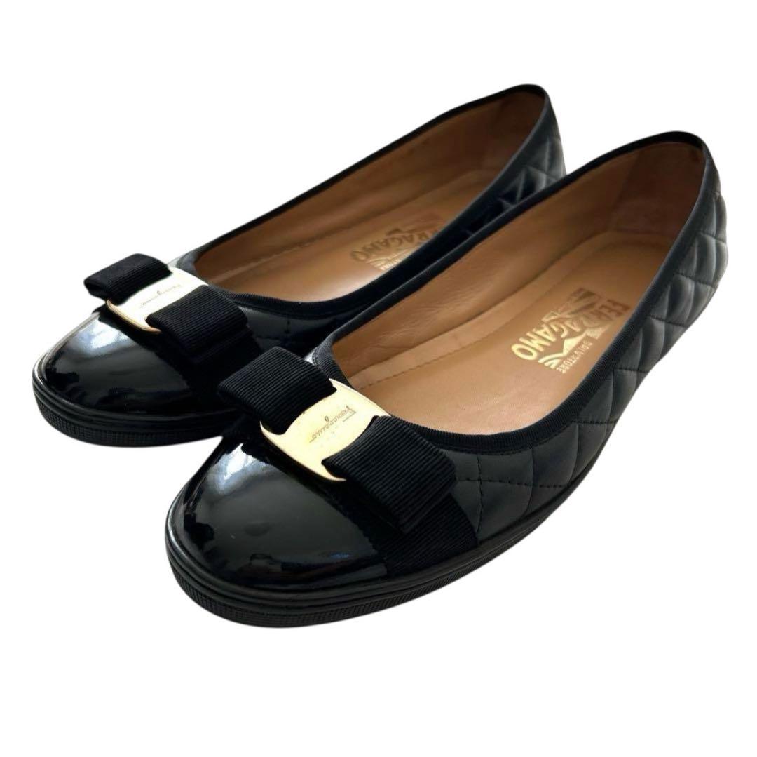 【サニー】FERRAGAMO ヴァラリボン キルティングフラットシューズ