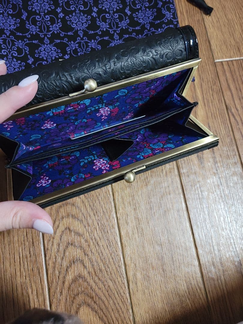 【新品】ANNA SUI セルパン 口金長財布 エンボス加工財布