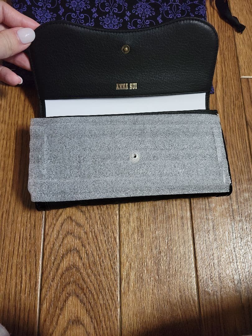 【新品】ANNA SUI セルパン 口金長財布 エンボス加工財布