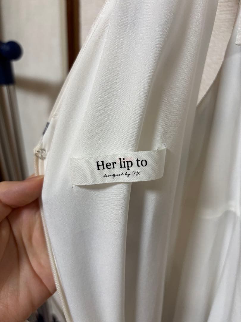 ワンピース herlipto SunflowerPrinted Midi Dress