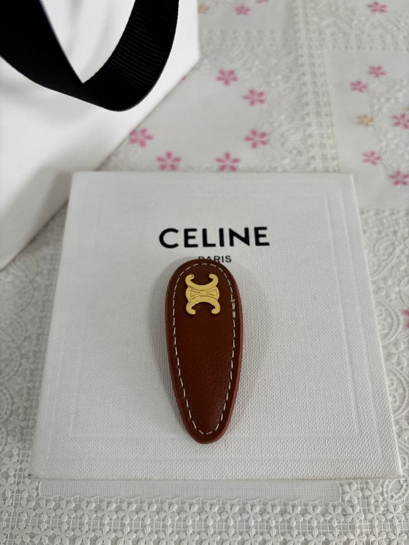 ブラウン レザー ヘアクリップ Celine ヘアピン