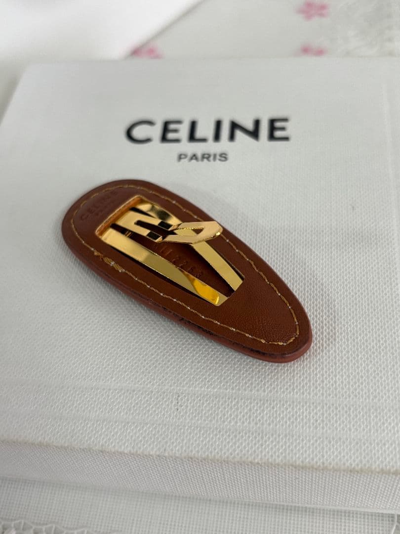 ブラウン レザー ヘアクリップ Celine ヘアピン