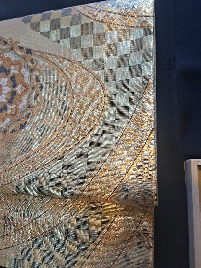 美品❇️豪華黒留袖　貝紫刺繍　 金銀彩　 比翼仕立て　５つ紋　フルセット