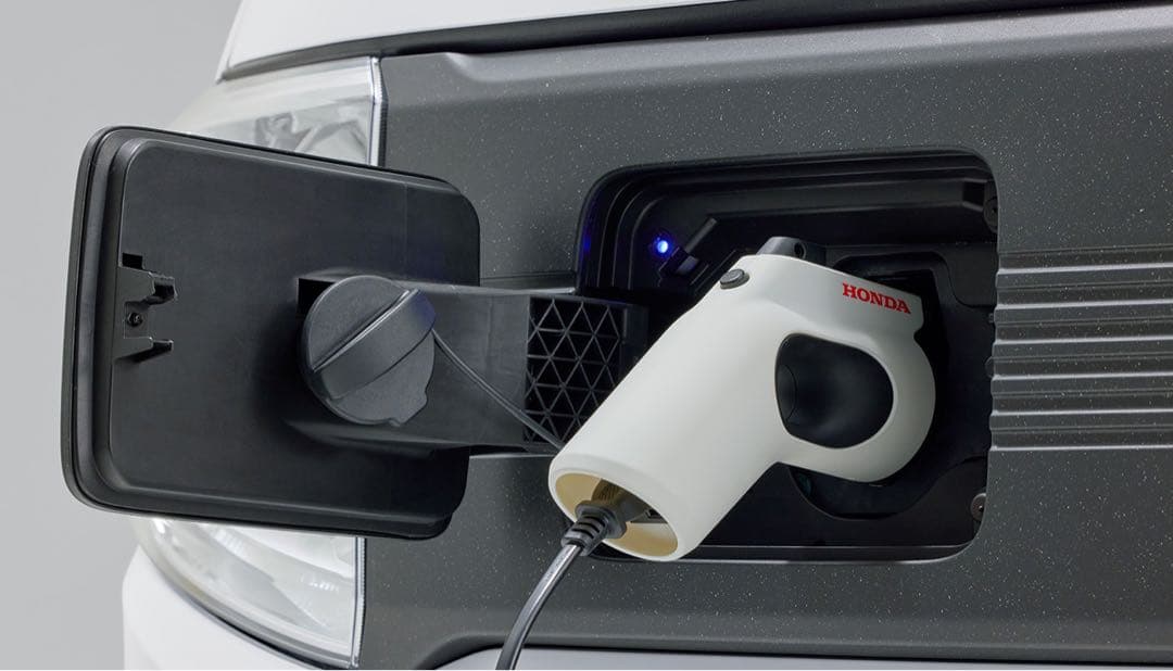 HONDA N-VAN e: AC外部給電器Power Supply コネクター