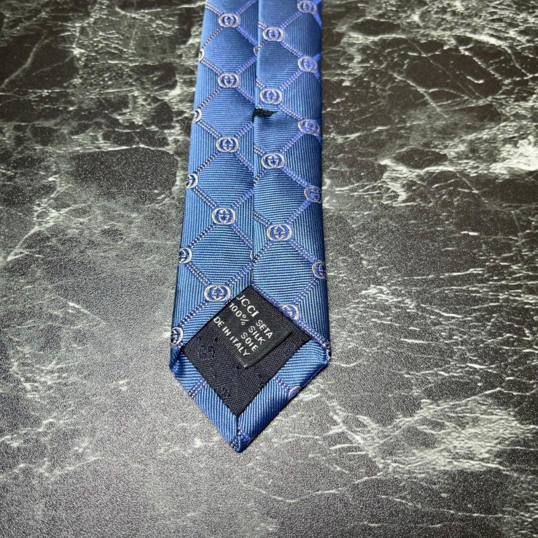 GUCCI グッチロゴ入りブルー系ネクタイ インターロイキング