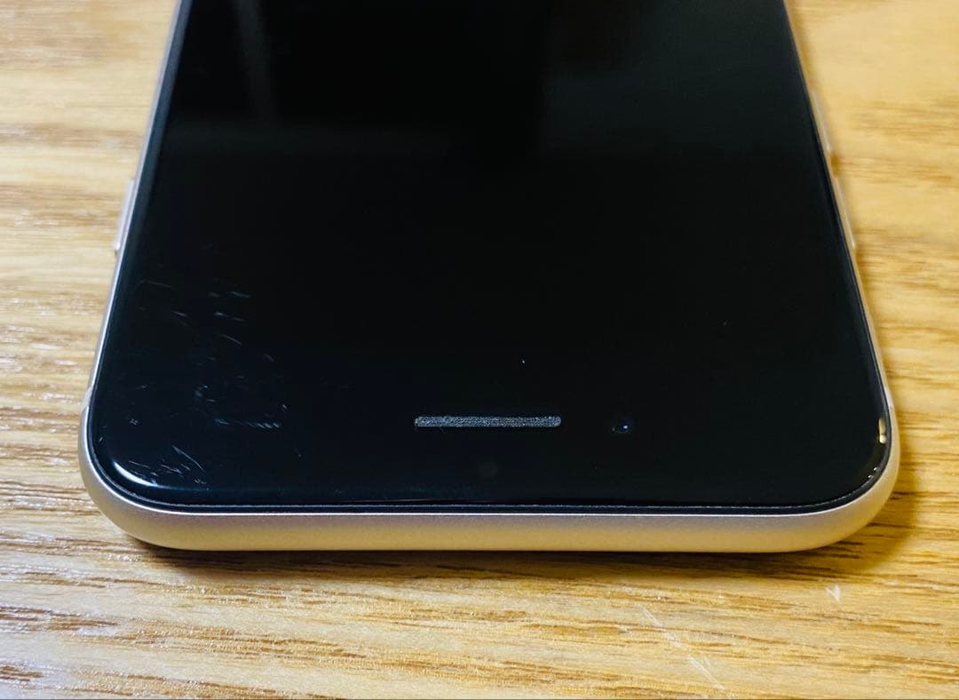 iPhoneSE 第3世代 64GB スターライト SIMフリー