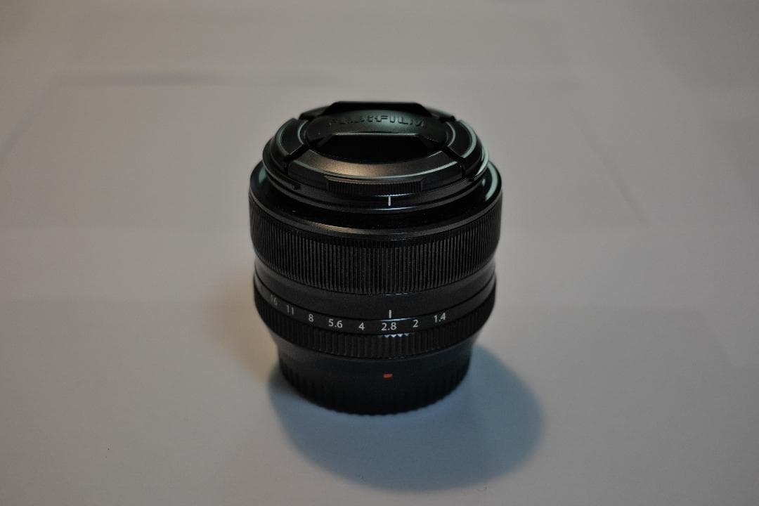 富士フィルム 単焦点 XF35mm F1.4R　フィルター５種を付属（美品）