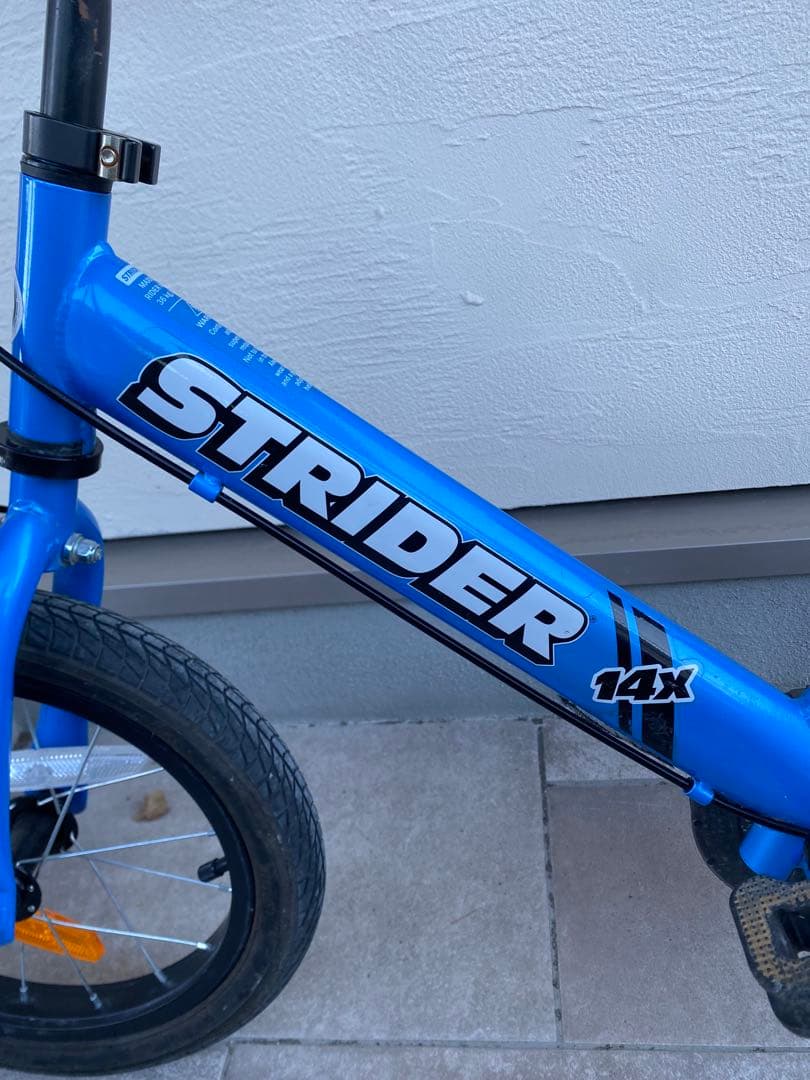 STRIDER 14x　ストライダー　ブルー　【埼玉県　引取限定】