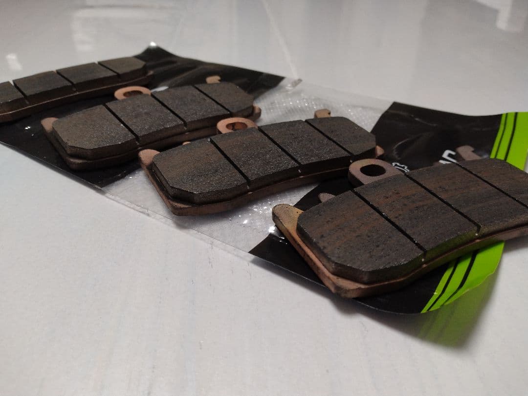 BREMBO M4.32 ブレーキパッド