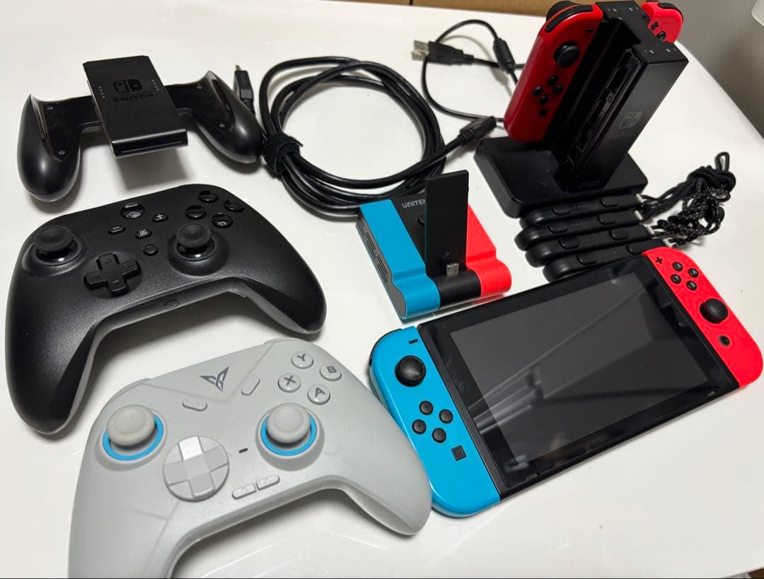 【ジャンク】Nintendo Switch本体＋周辺機器大量セット｜TV出力OK
