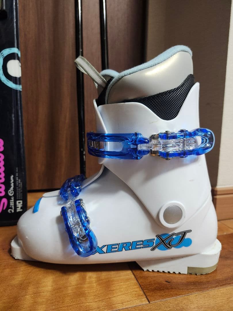 子供用 スキー板140cm　ブーツ　ストック　3点セット