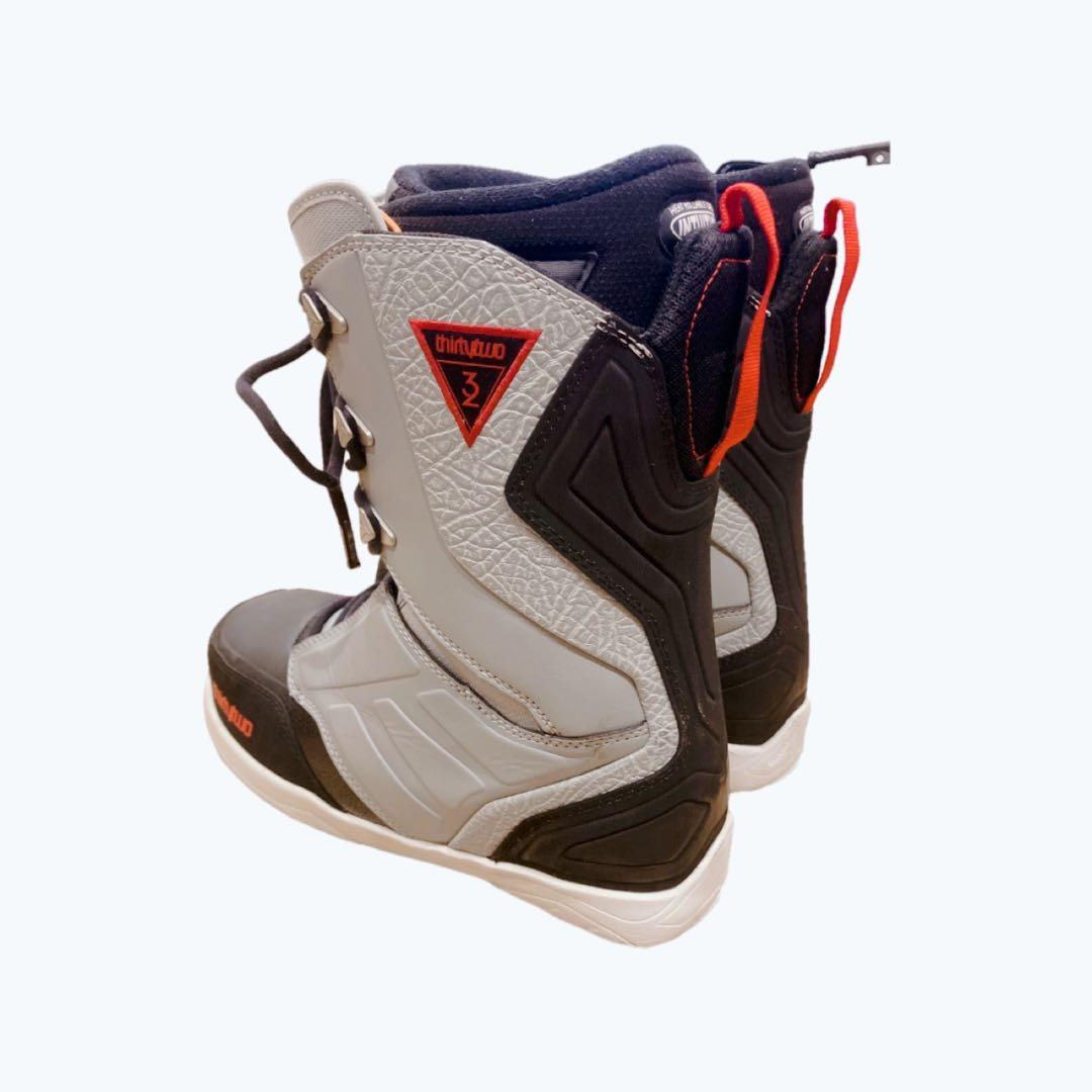 サーティーツー ThirtyTwo LASHED スノーボードブーツ (極美品)