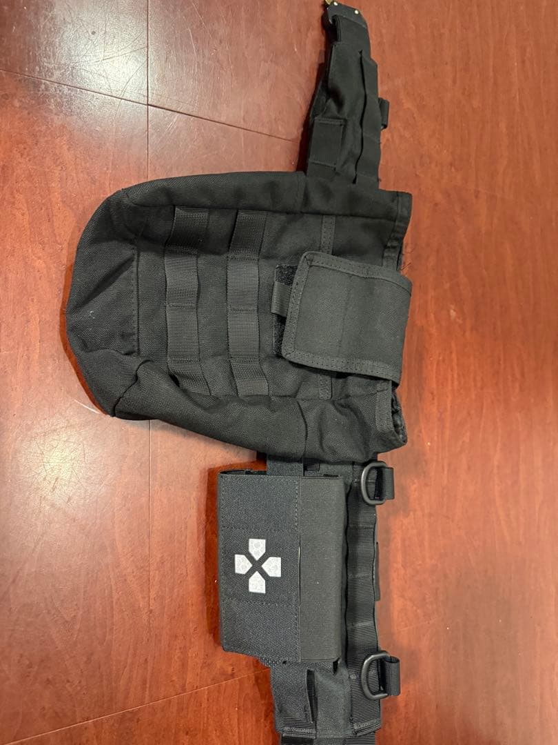 タクティカルベルト ブラック ホルスター付き(LayLax)