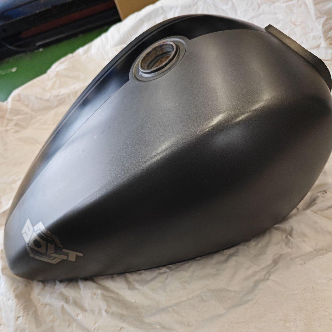 ヤマハ　ボルト950 ガソリンタンク