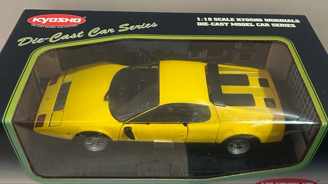 【未使用】京商 ミニカー 1/18 フェラーリ　512bb