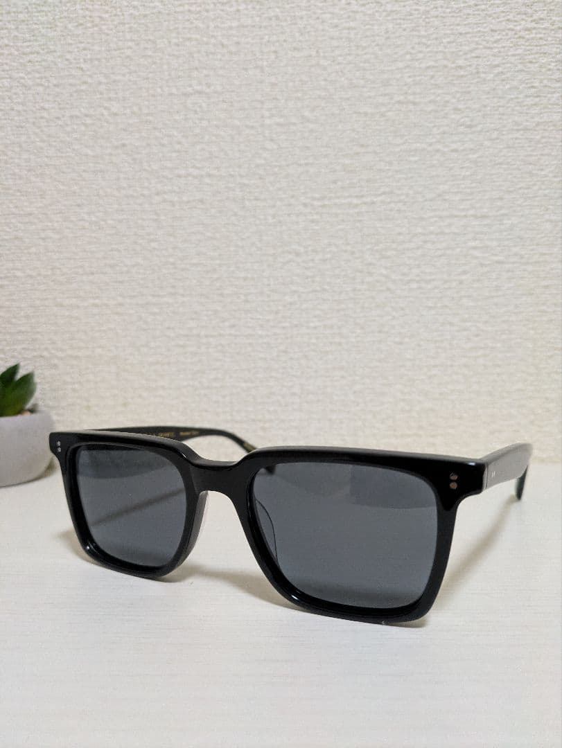 m23w様用オリバーピープルズ LachmanSunサングラス イタリア製 偏光