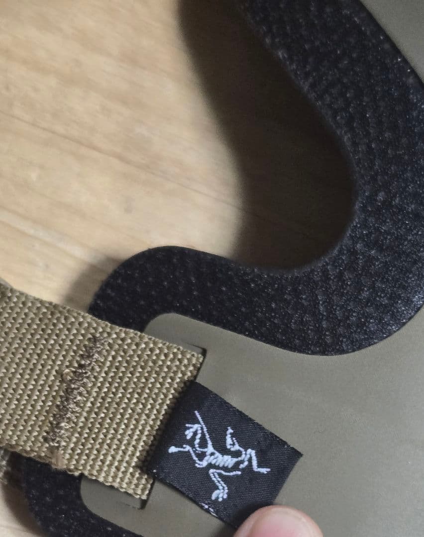 アークテリクス Arc'teryx 膝パッド ニーパッド クロコダイル リーフ