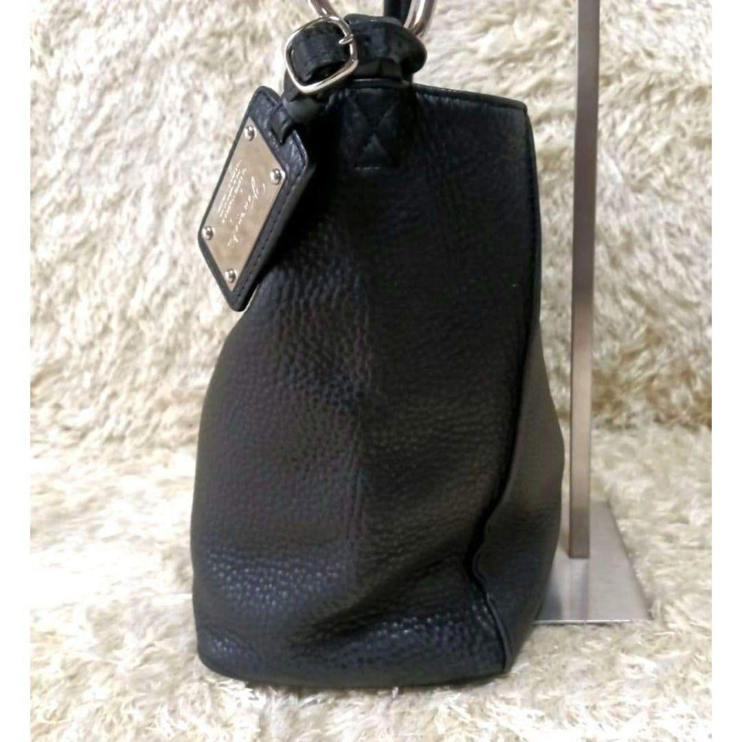 GINZA  銀座かねまつ　ワンショルダーバッグ メタルプレート付　黒 レザー革