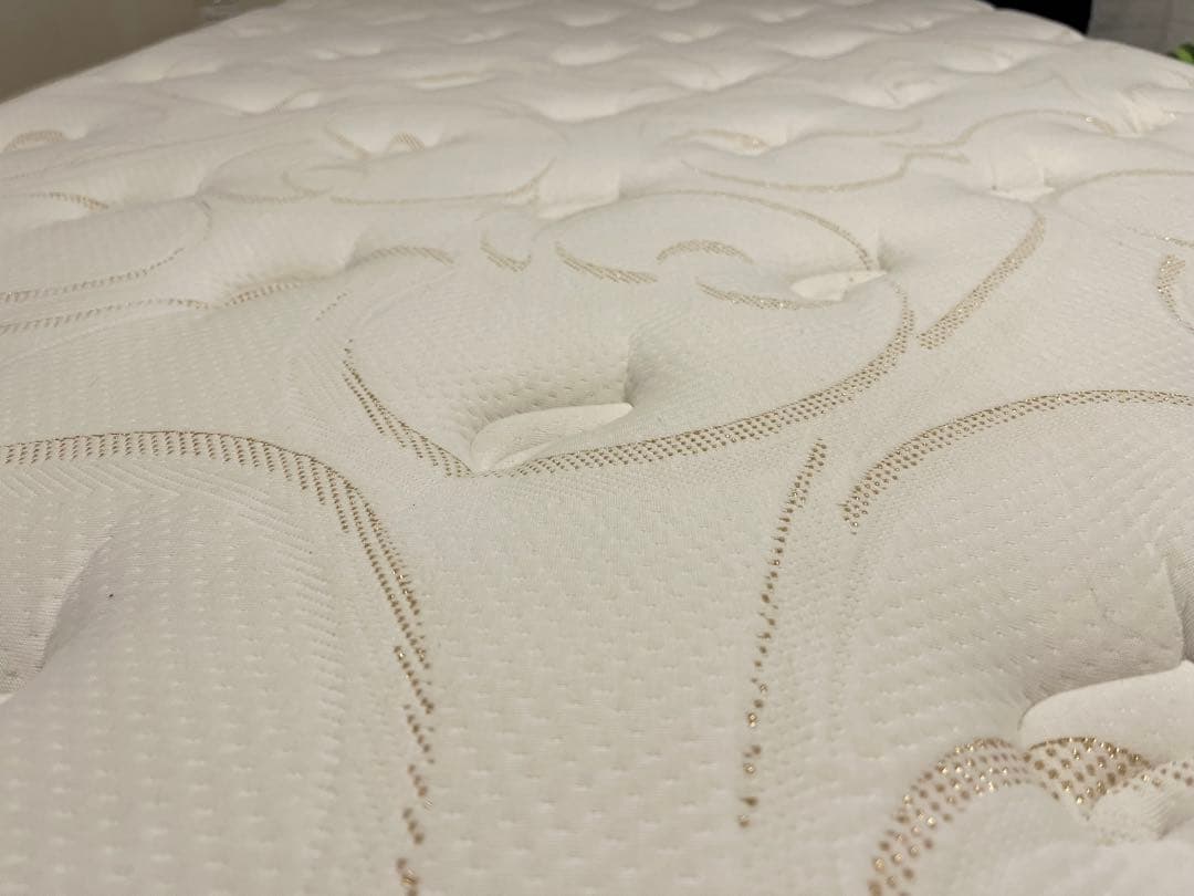 シモンズ ゴールデンバリューピロートップ　ボックススプリング　セミダブル