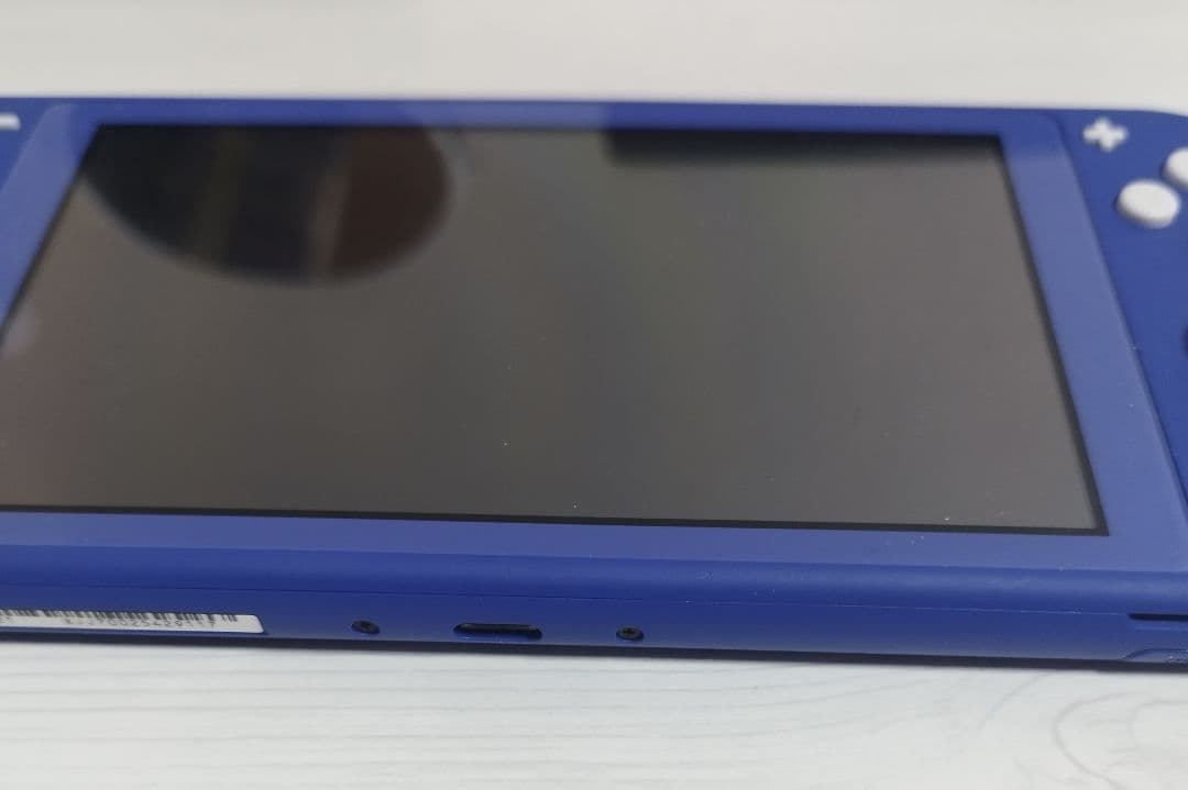 ニンテンドースイッチライト　ブルー