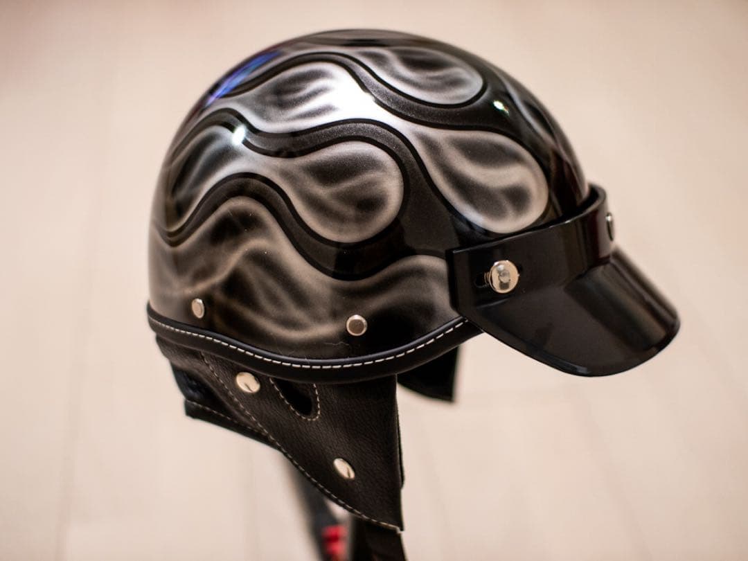 L 新品未使用　ポリヘル　ポリス　ヘルメット 黒、シルバーフレア