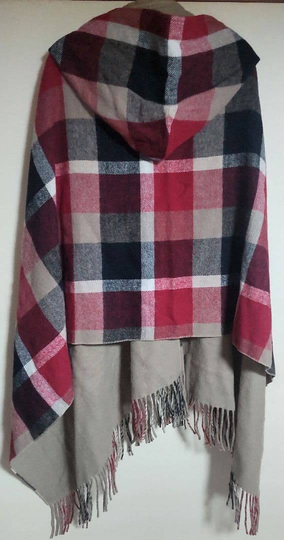 ブルーレーベルクリストブリッジ ポンチョ ピン付き ウール100% チェック 赤