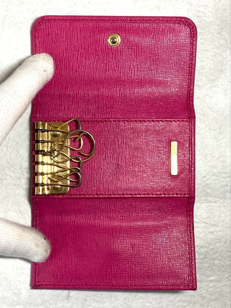 美品 フェンディ ズッカ柄 6連キーケース 箱付き