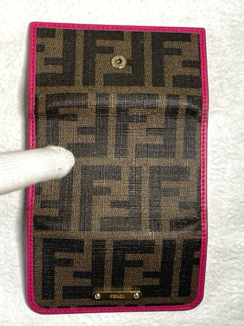 美品 フェンディ ズッカ柄 6連キーケース 箱付き