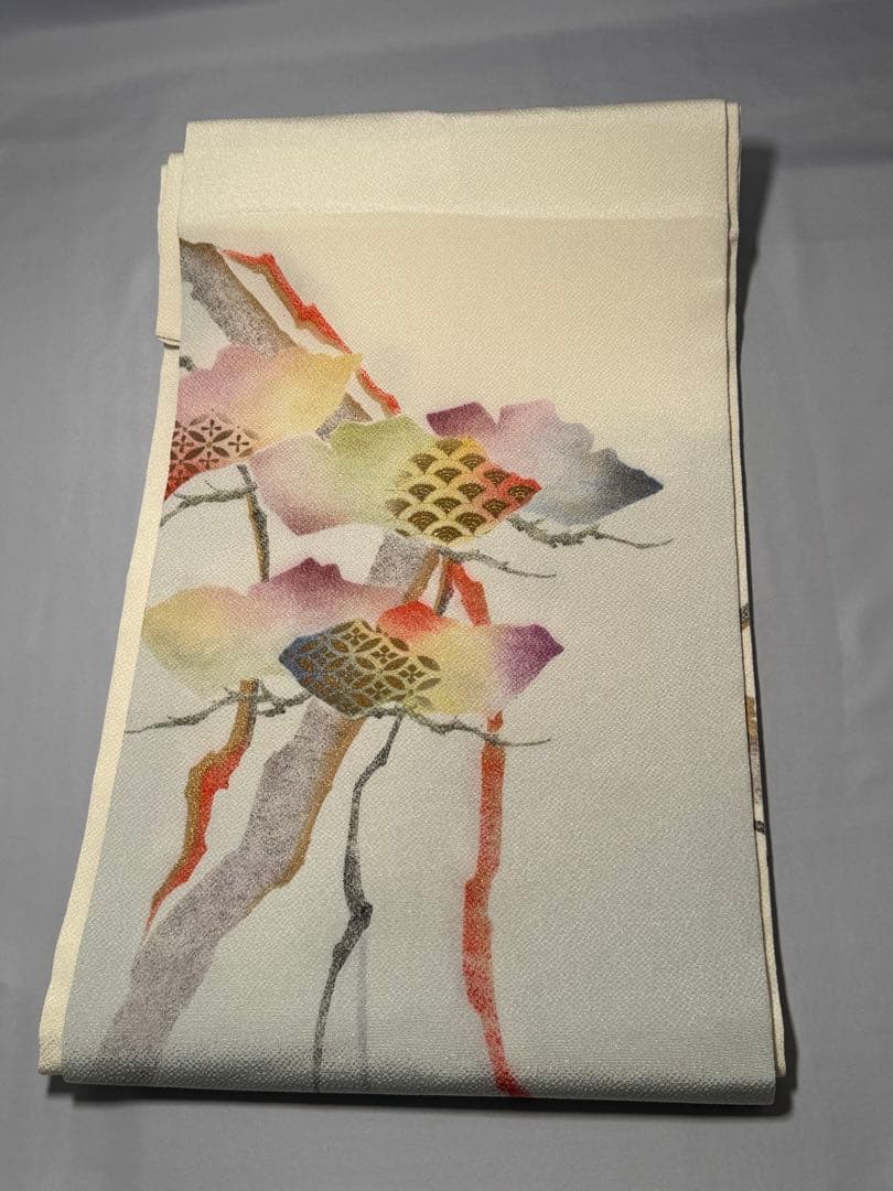 [極美品] 名古屋帯　正絹　縮緬　お太鼓柄　洒落帯　カジュアル　作家物　白　灰色