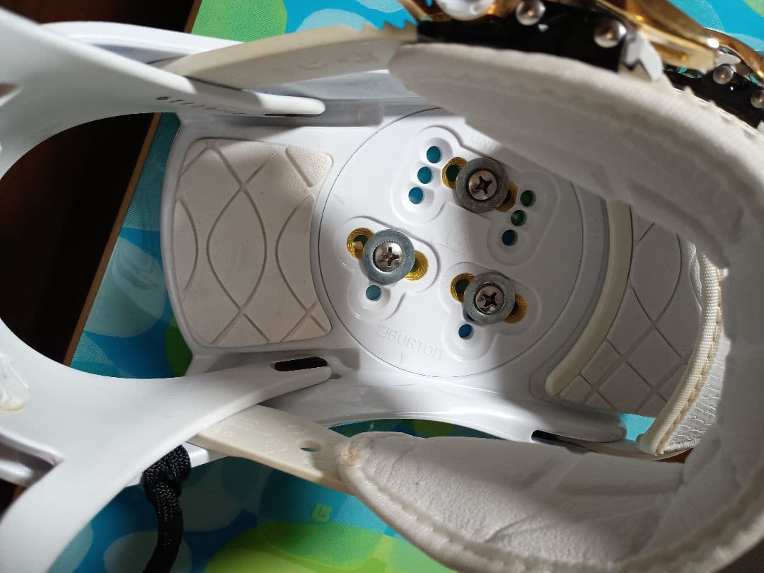m*o様 Burtonスノーボード　✕　ビンディングcustom　レディース