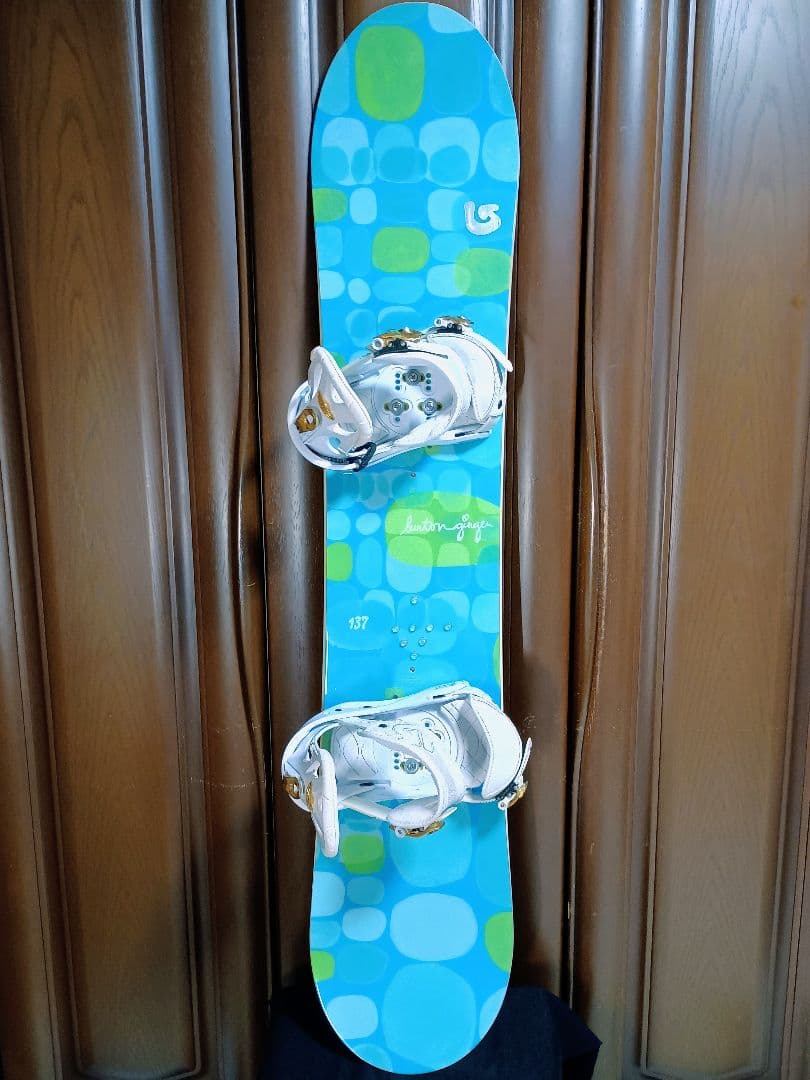 m*o様 Burtonスノーボード　✕　ビンディングcustom　レディース