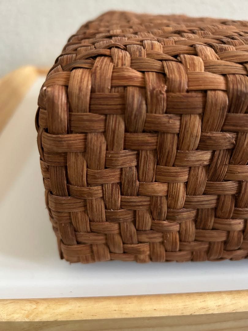 【6月5日限定価格】新品　山葡萄籠バッグ　人気網代編み　内布巾着　山ぶどう