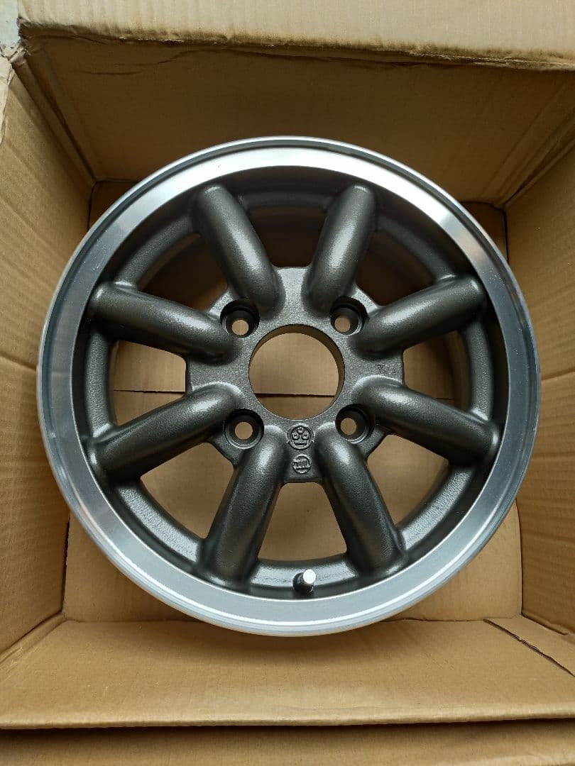 美品　13インチ アルミホイール　ワタナベ　4.5j　＋35　114.3　ガンメ