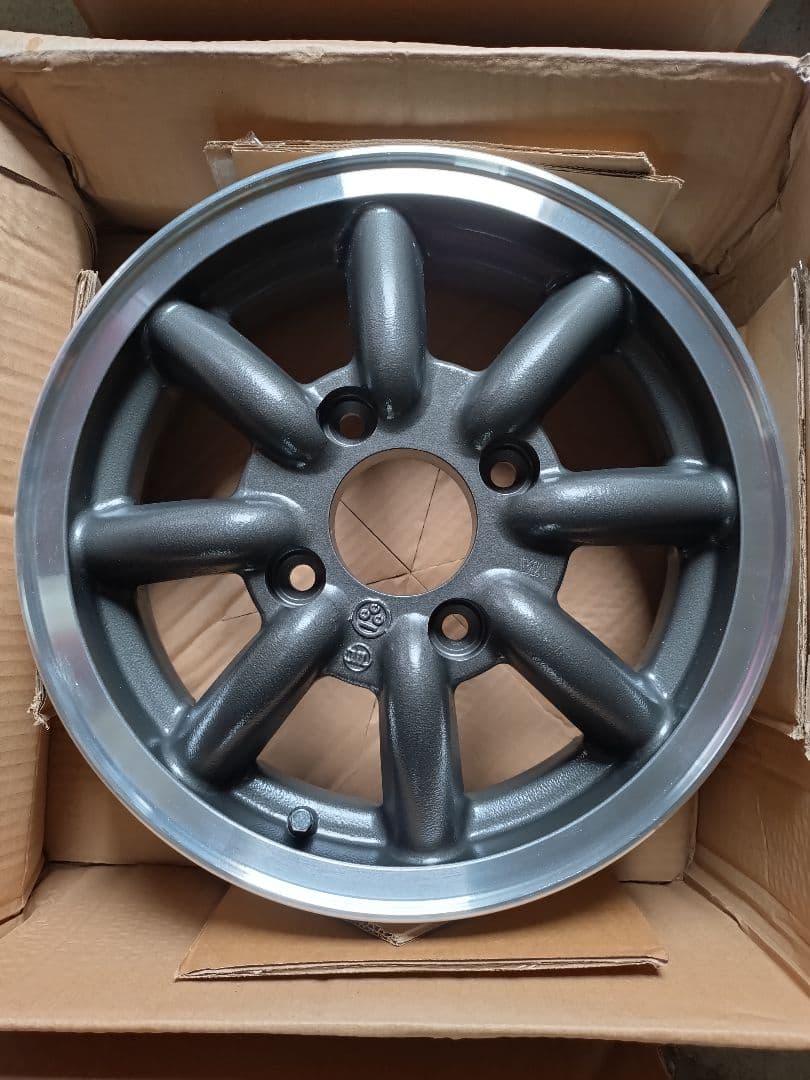 美品　13インチ アルミホイール　ワタナベ　4.5j　＋35　114.3　ガンメ
