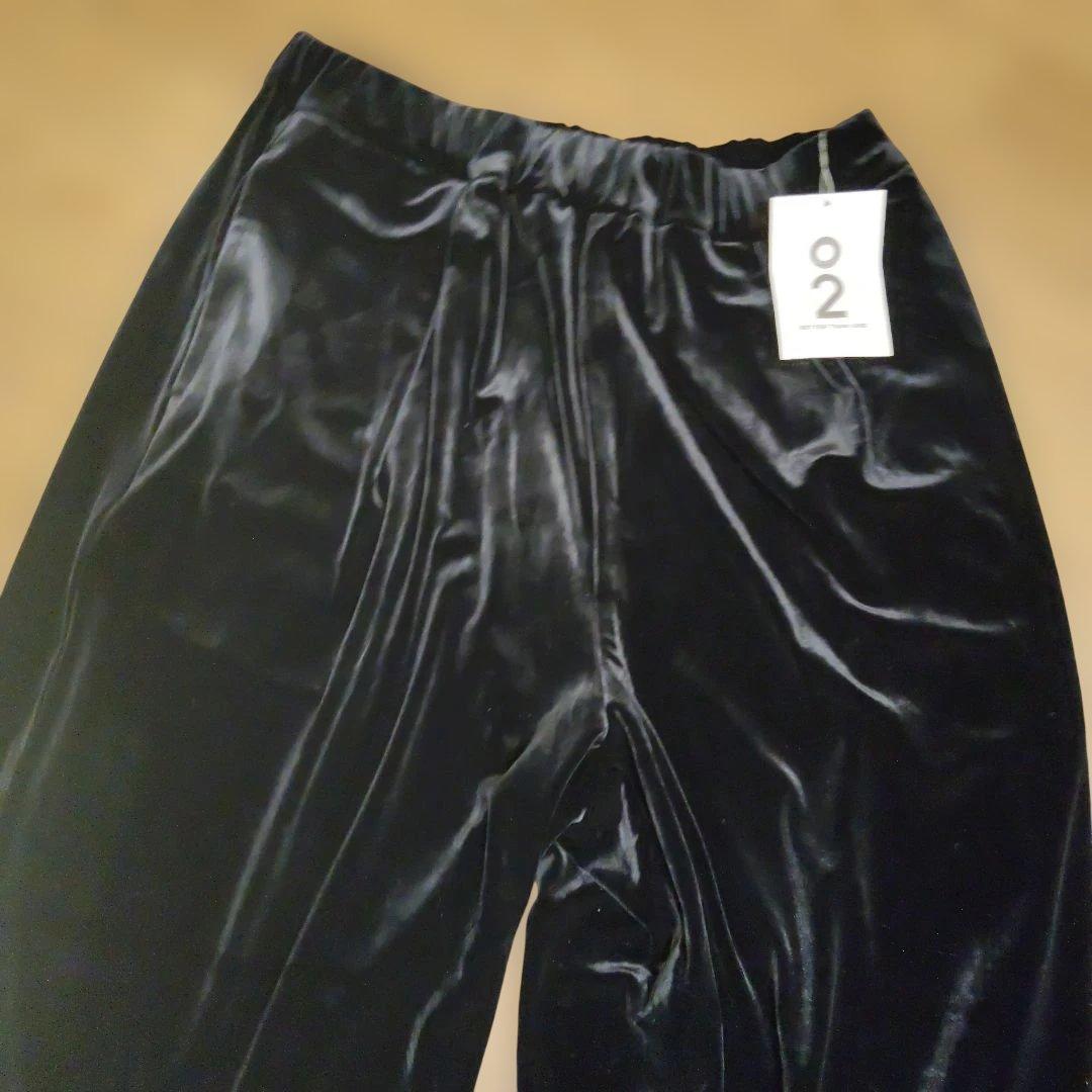 ほぼ日02.ベルベットカジュアルパンツ 黒.新品タグ付き