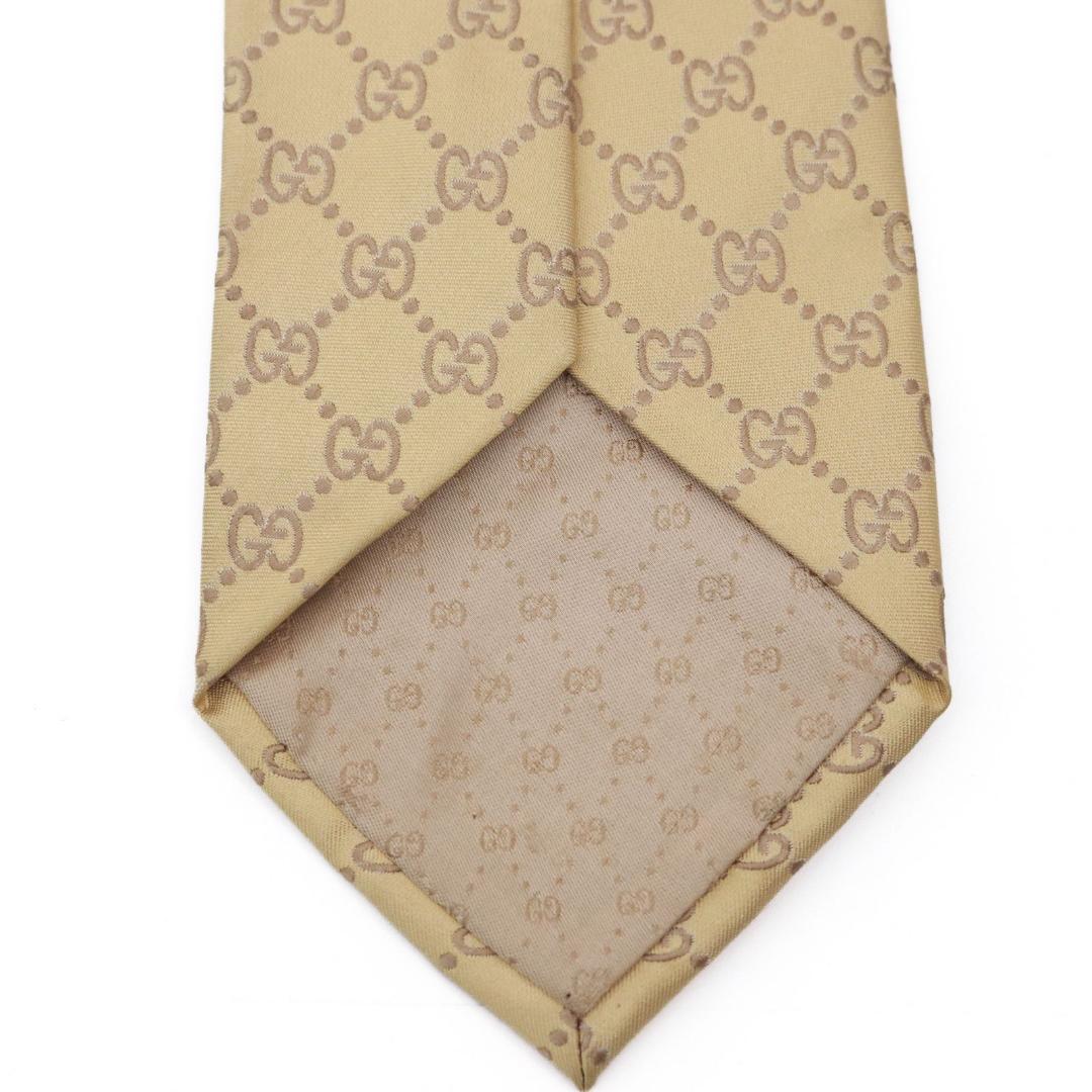 GUCCI　グッチ　ネクタイ　イエロー　ベージュ　GG柄　シルク　ビジネス
