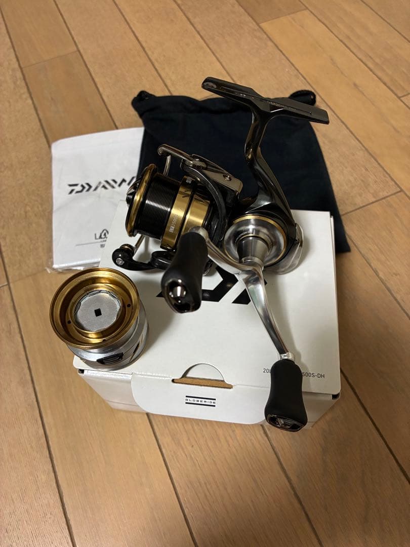 20ルビアス　LT2500S-DH slpスプール付