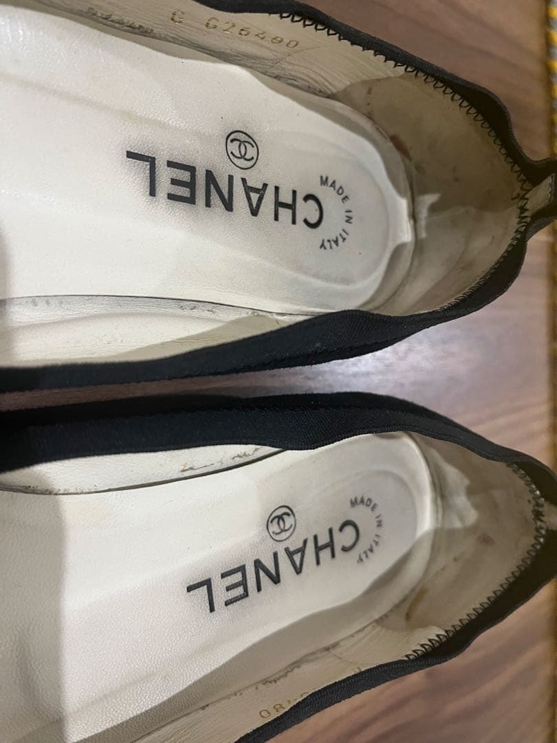 CHANEL ブラック フラットシューズ　37ハーフ