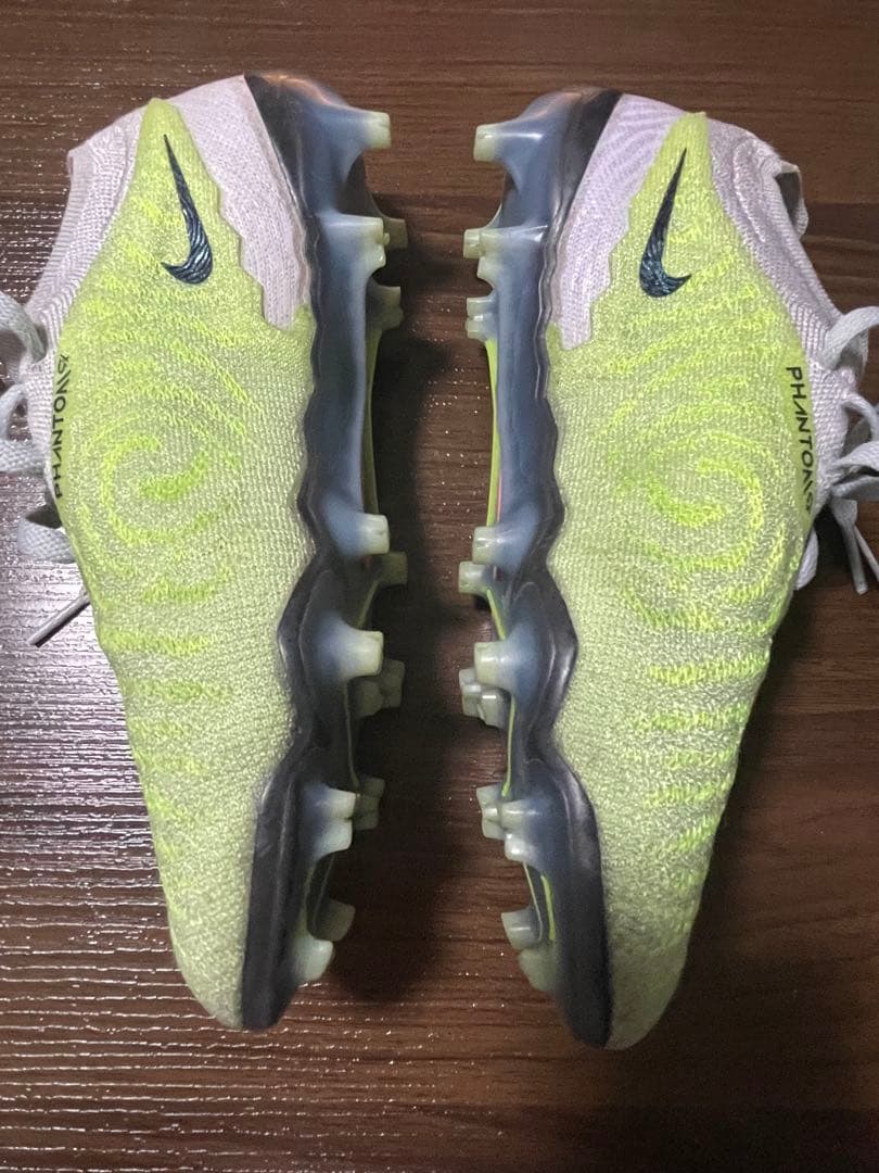 ナイキ　ファントムGX FG 24