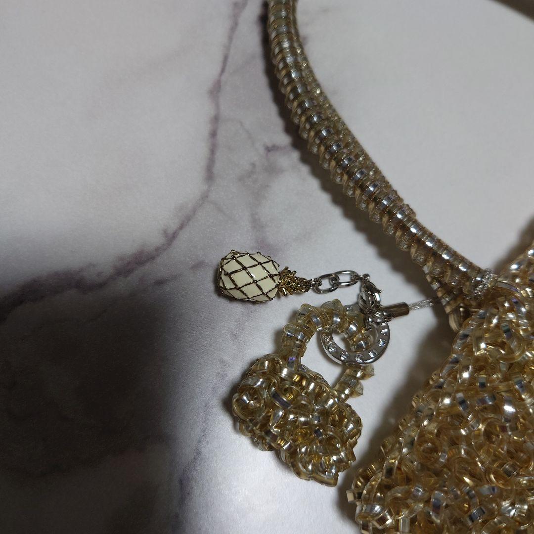 m*i様 ANTEPRIMA　ゴールド スクエア　 パーティーバッグ　キーホルダ