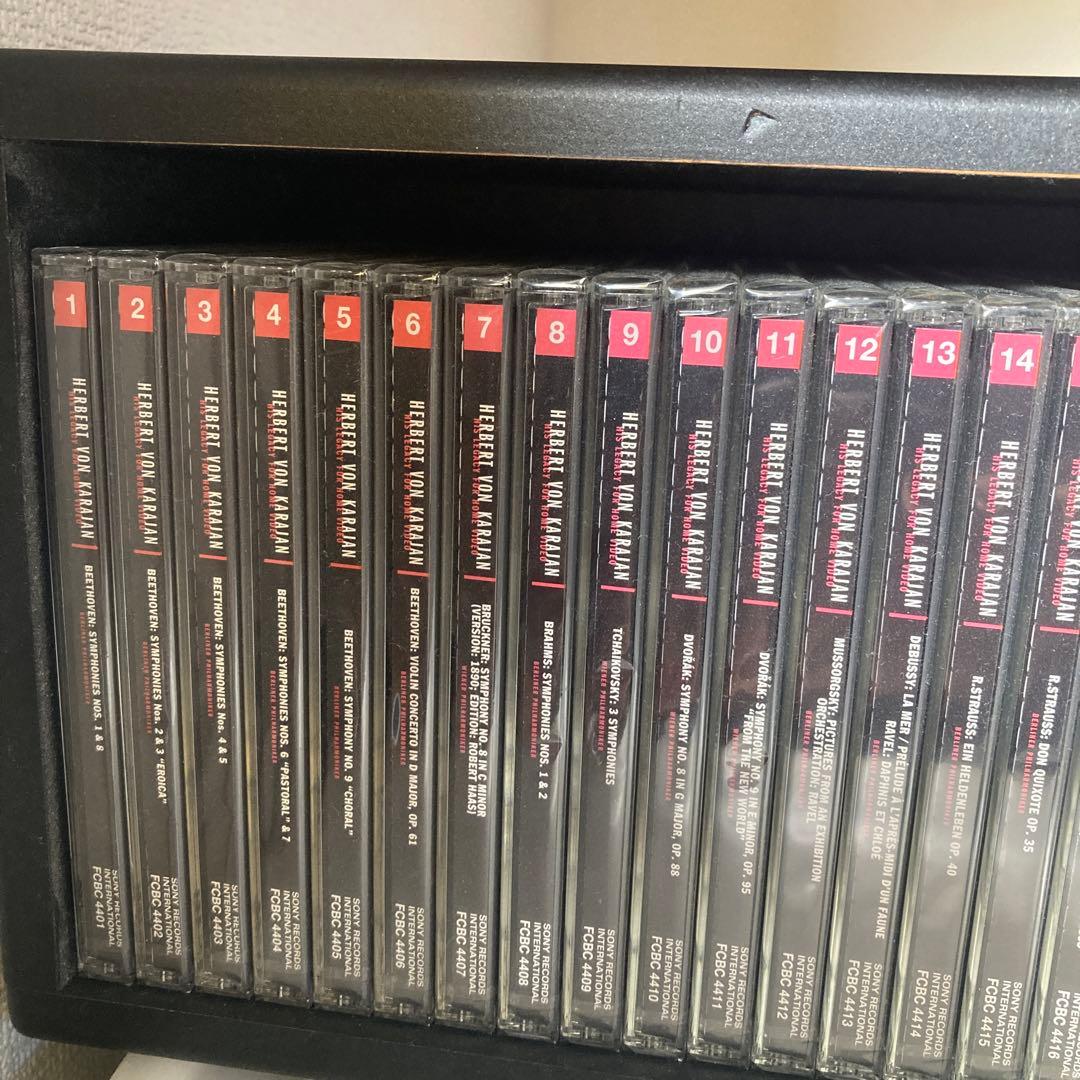 新品未開封　カラヤンdvd 全34巻　日本語解説本付き